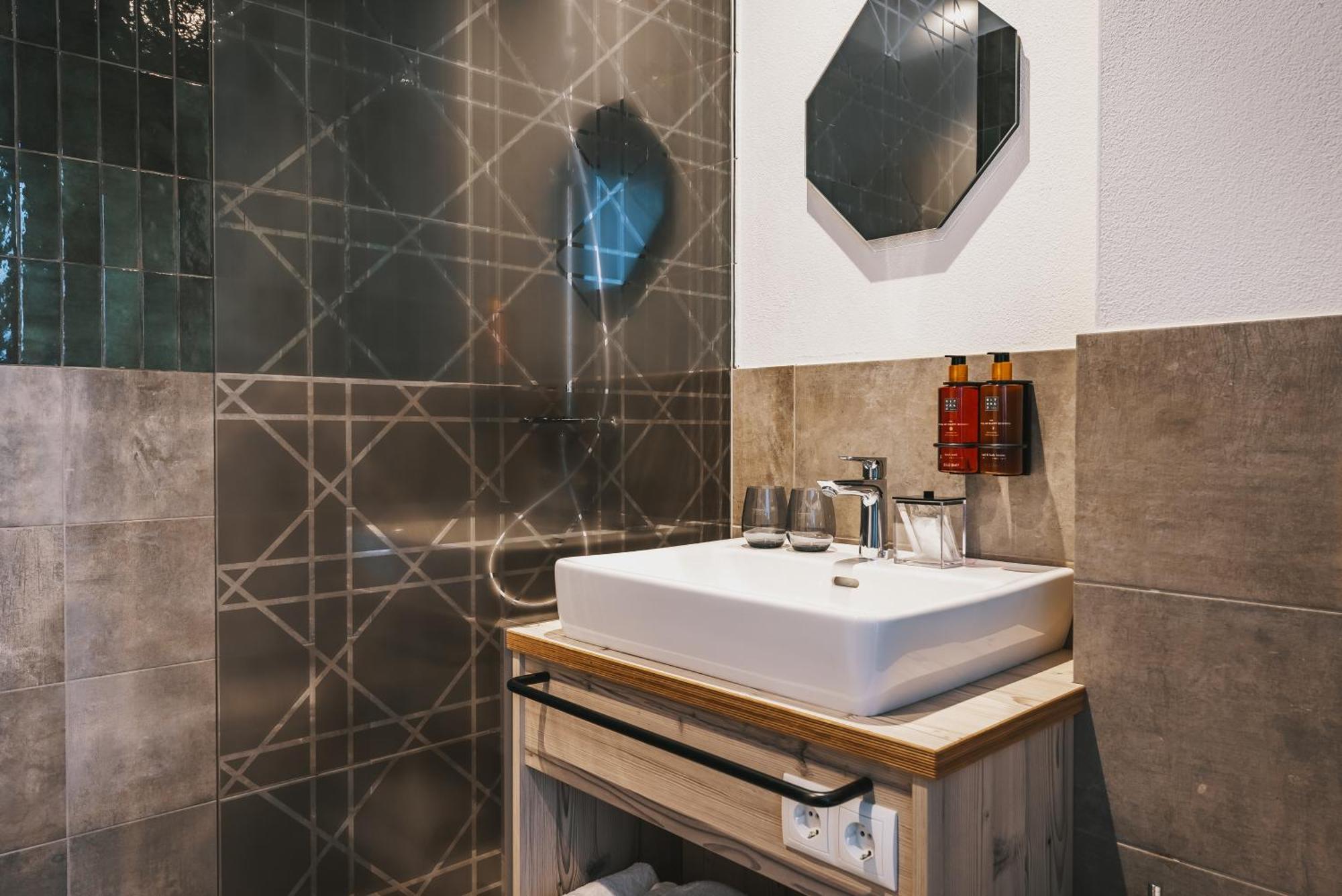 Aparthotel Nikolaus By Avenida Panoramic Wellness 4*